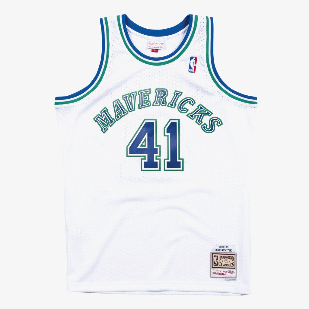 Men's Dallas Mavericks Dirk Nowitzki Mitchell & Ness White 1998-99 Hardwood Classics Swingman Jersey